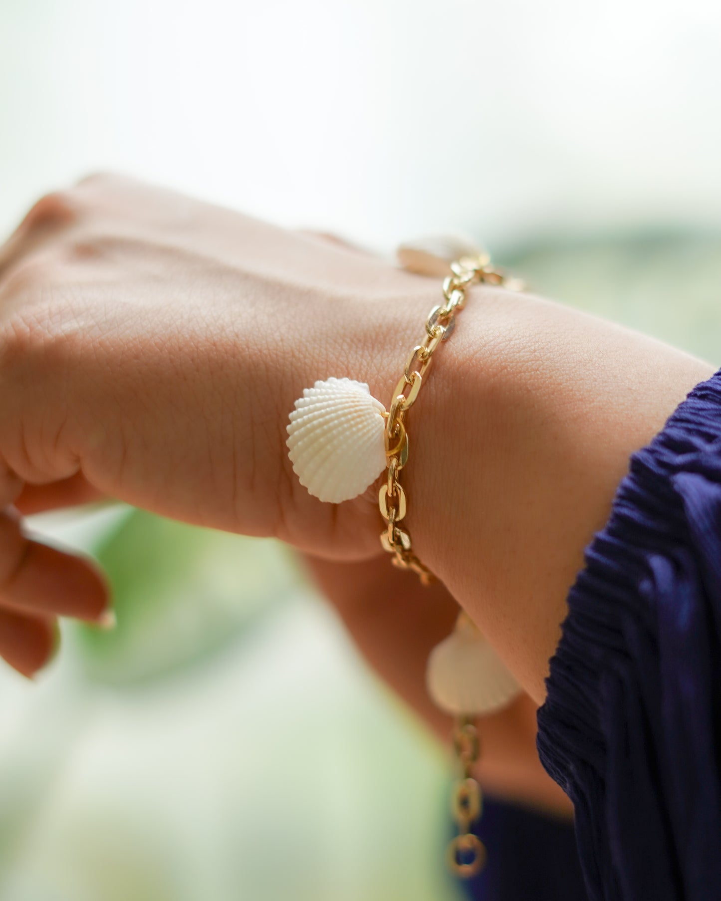 White Shell bracelet